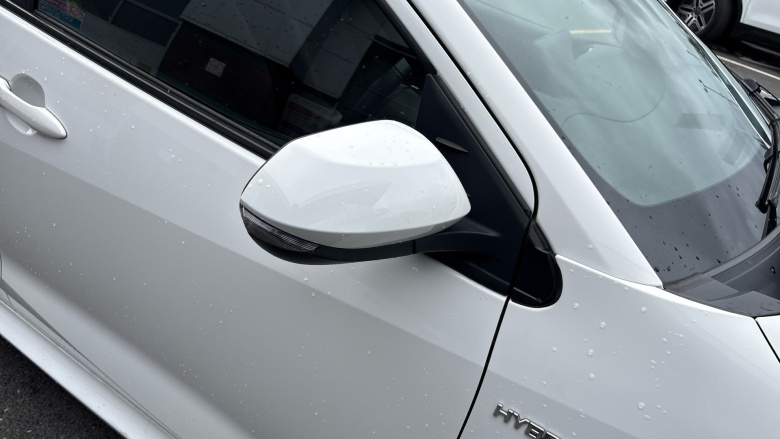 Toyota Yaris 1.5 Hybrid Design 5dr CVT Hybrid Hatchback